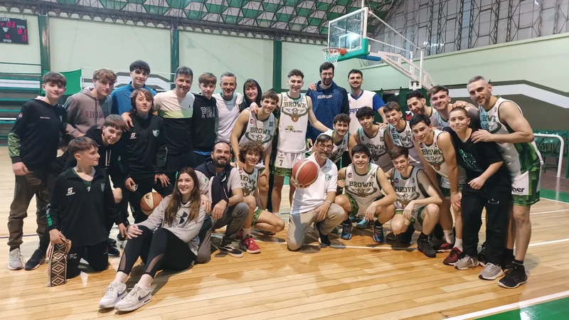 BASQUET PRIMERA - EN LA VERDE HAY EQUIPO