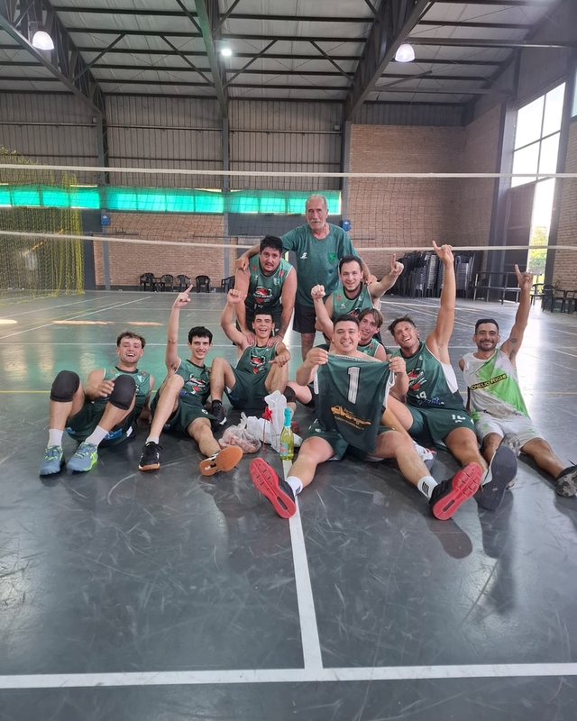 VOLEY DE PRIMERA - LA VERDE CAMPEÓN DE LA COPA RECREATIVA