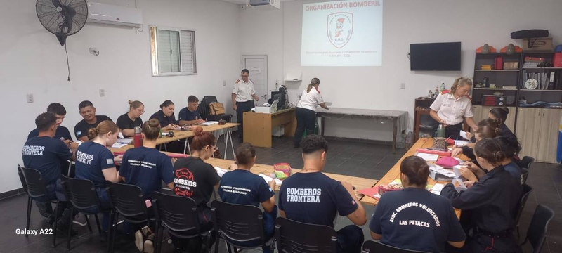 1° CURSO LECTIVO DE BOMBEROS VOLUNTARIOS DE LA REGIONAL 5