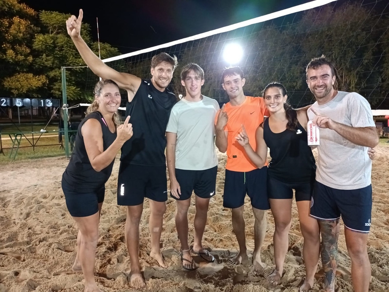 EL BEACH VOLEY DE BROWN CULMINÓ CON UN ÉXITO ROTUNDO